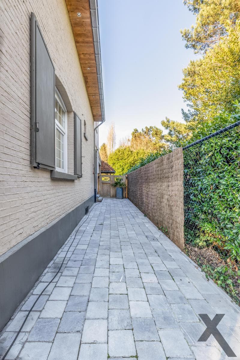 Charmante half open bebouwing op toplocatie te Brasschaat — foto 20