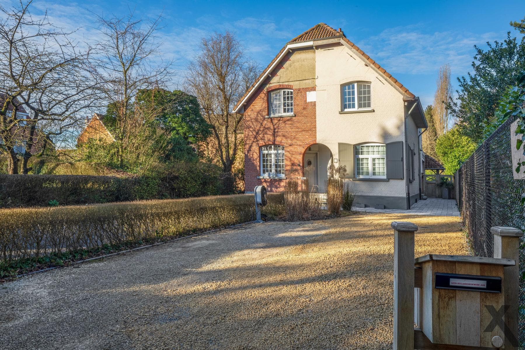 Charmante half open bebouwing op toplocatie te Brasschaat — foto 1