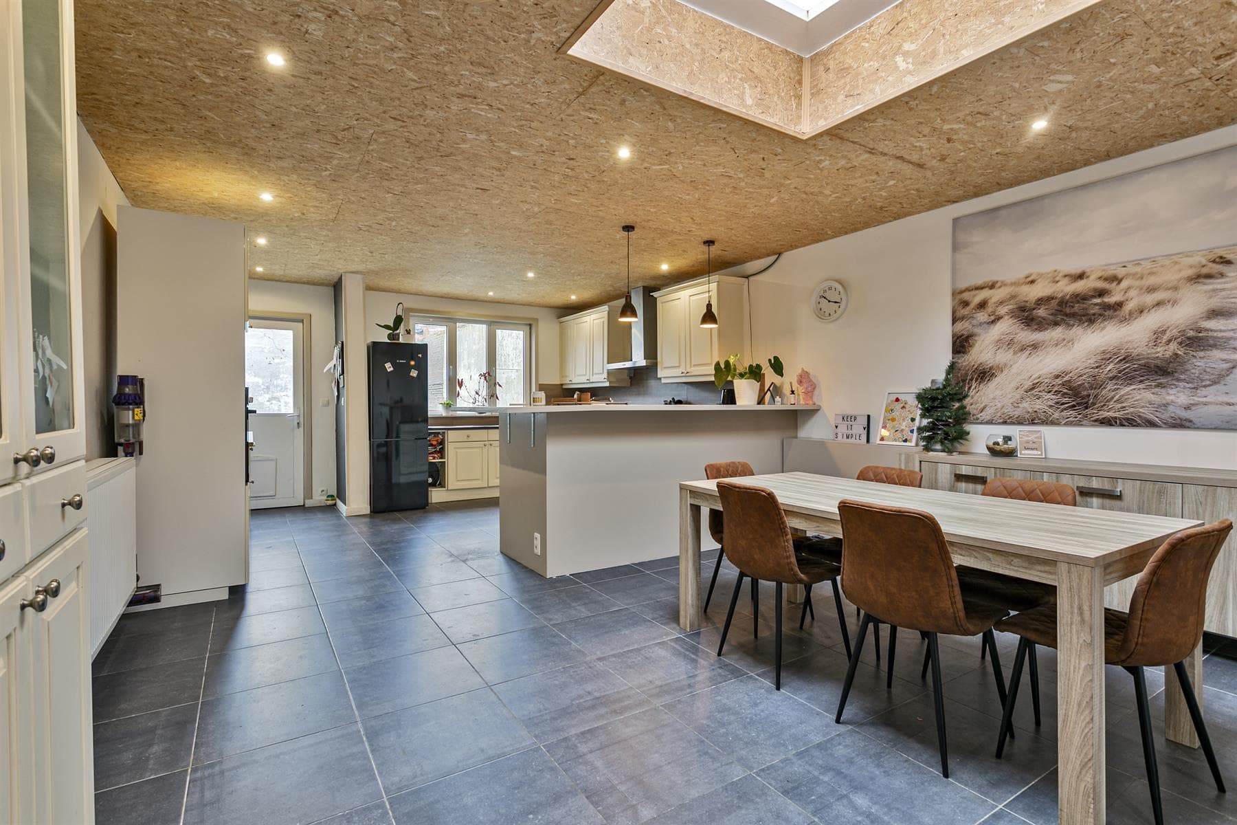 Verassend ruime woning op centrale ligging — foto 3