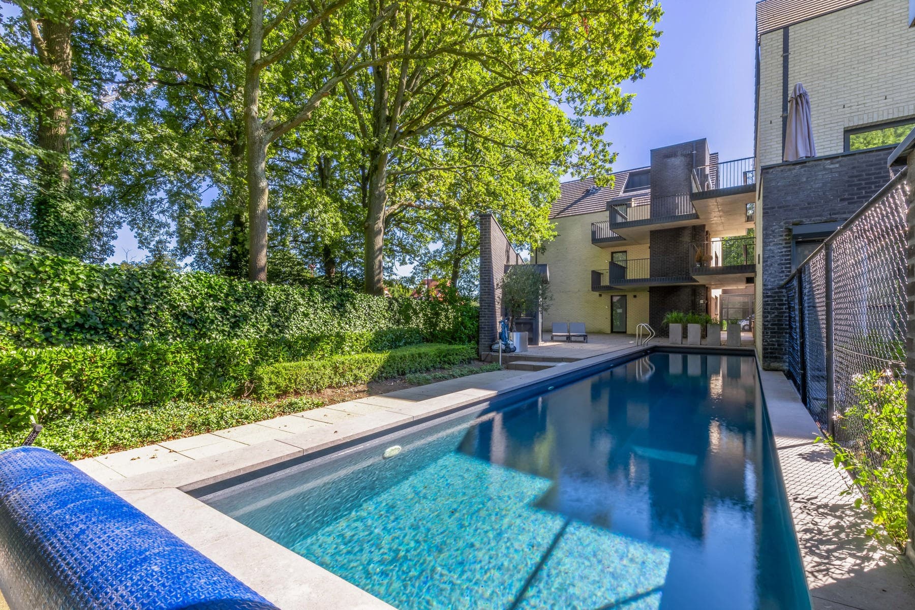 Luxueus appartement met tuin en zwembad in 's Gravenwezel — foto 2