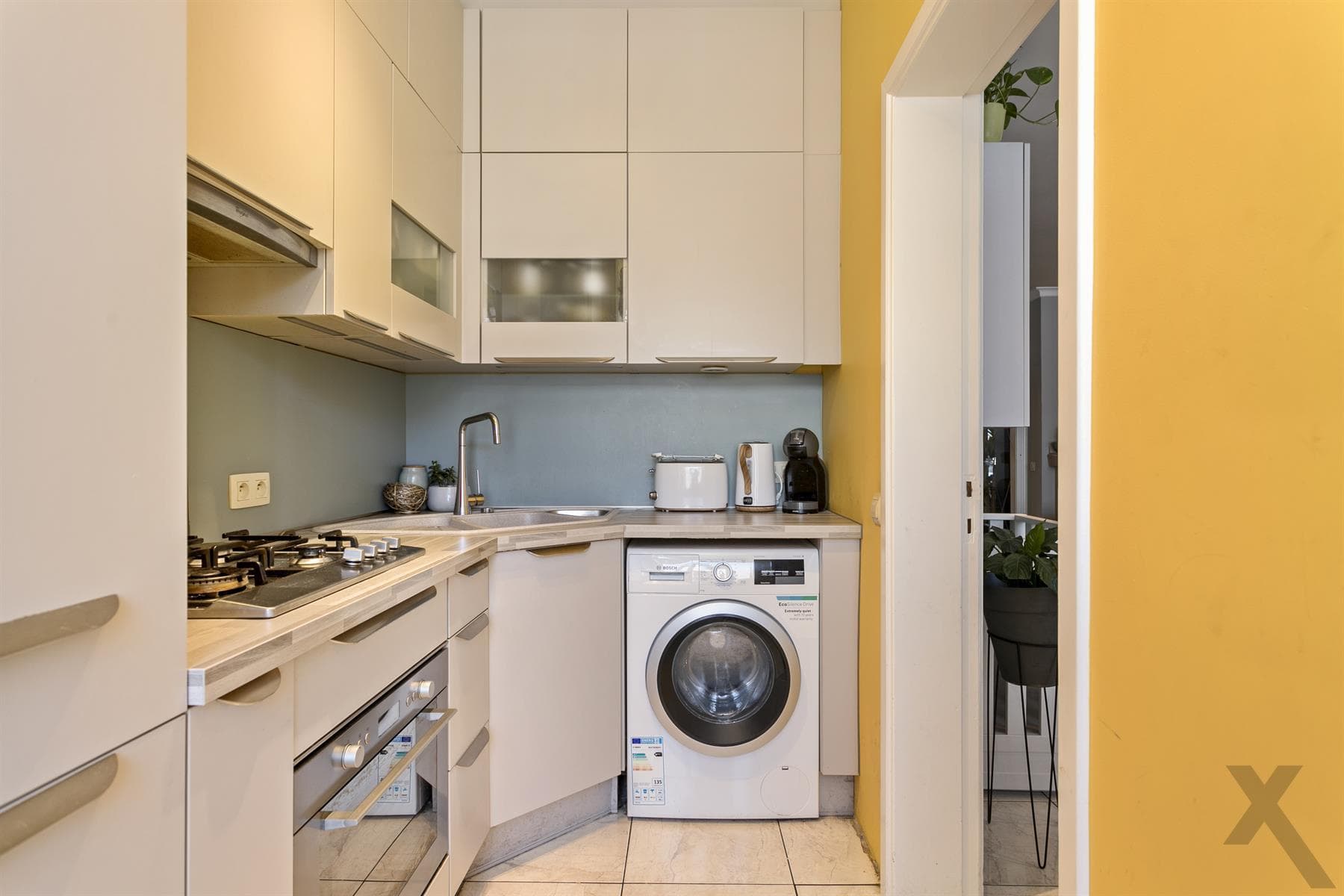 Centraal gelegen appartement met 2 ruime staanplaatsen — foto 7