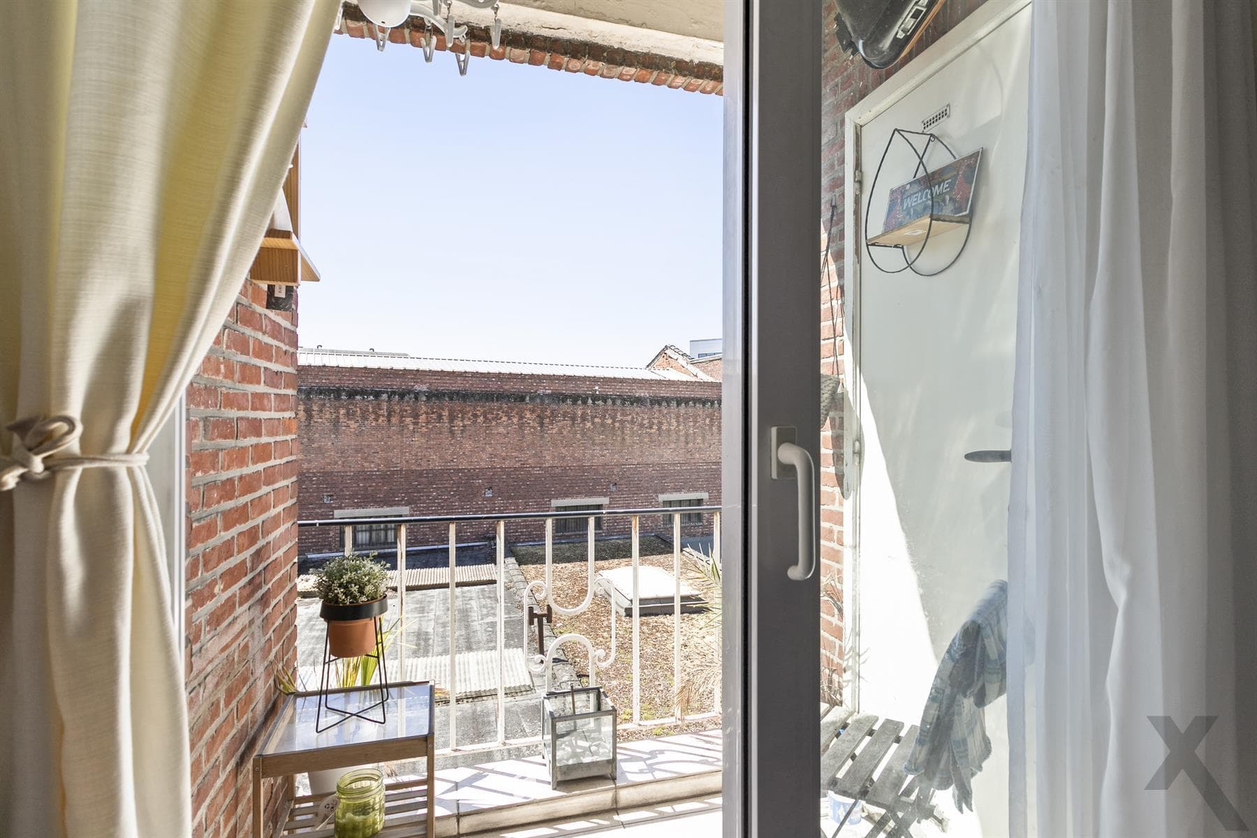 Centraal gelegen appartement met 2 ruime staanplaatsen — foto 14