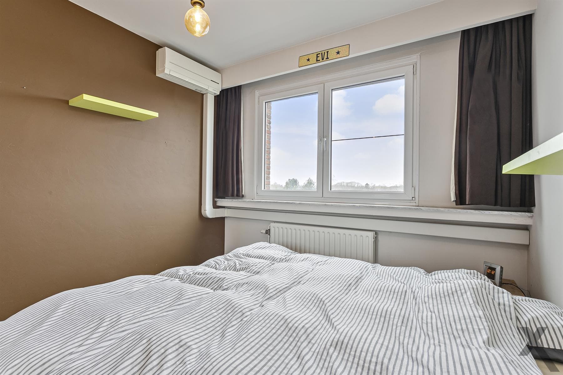 Gerenoveerd lichtrijk appartement op het 4e verdiep. — foto 7