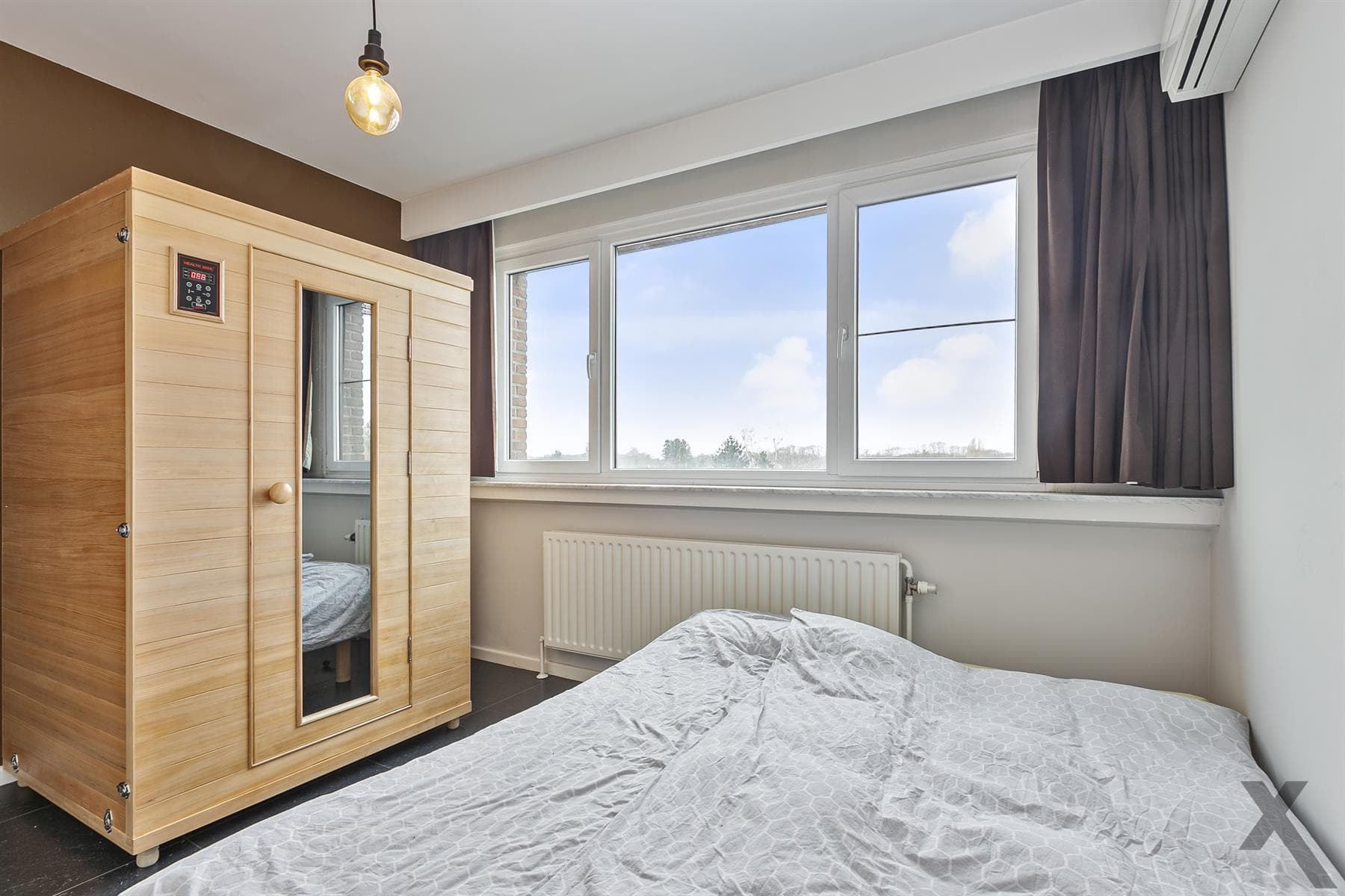Gerenoveerd lichtrijk appartement op het 4e verdiep. — foto 8