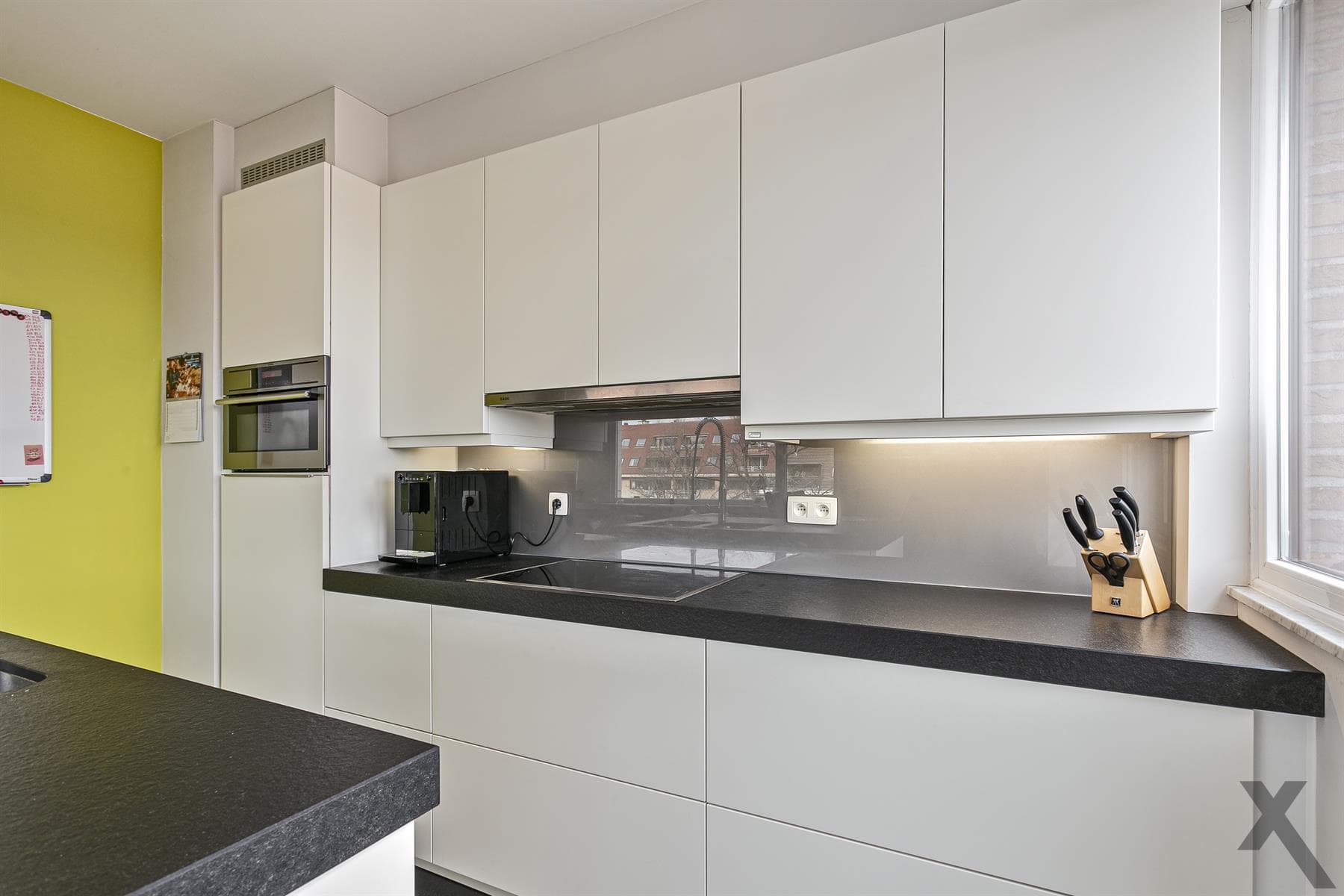 Gerenoveerd lichtrijk appartement op het 4e verdiep. — foto 14