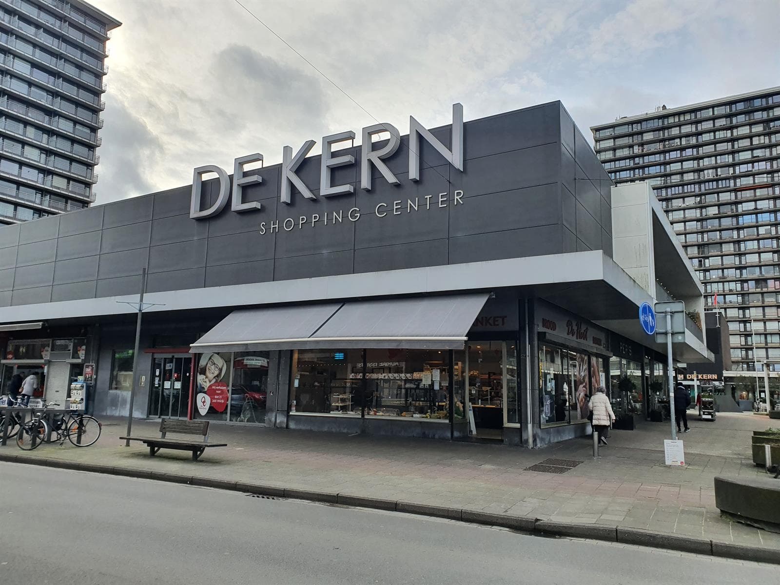 Centraal gelegen winkelruimte van 78m² — foto 1