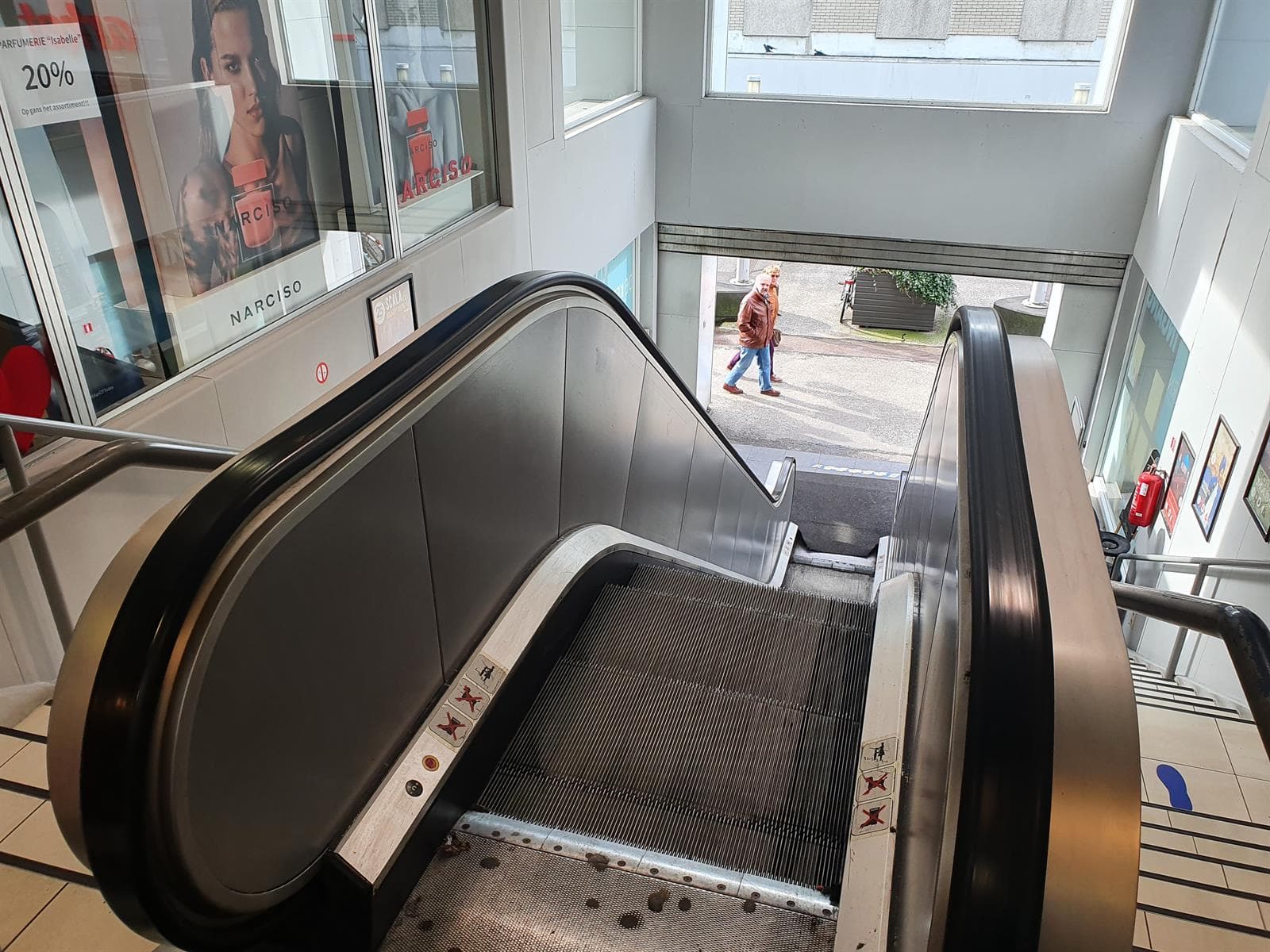 Centraal gelegen winkelruimte van 78m² — foto 11