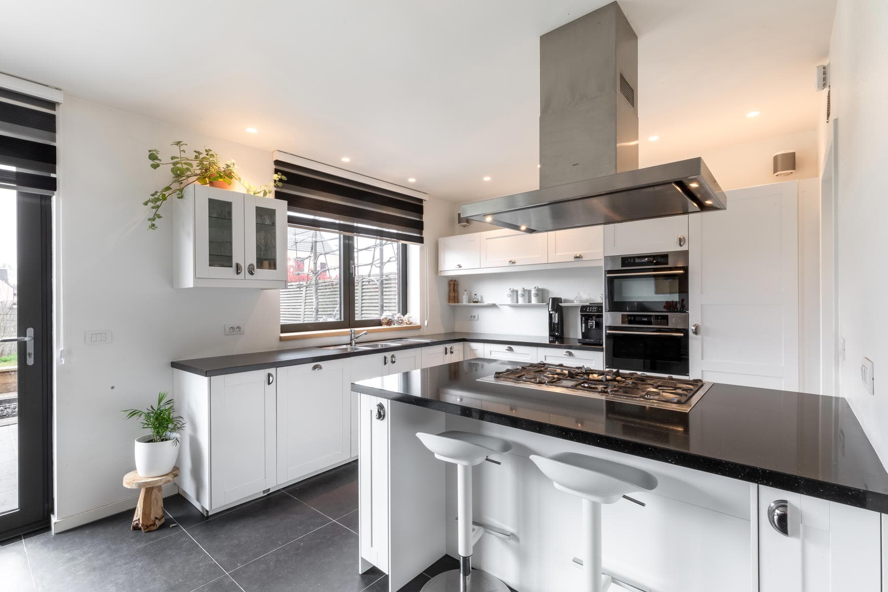 Instapklare ruime woning met 4 ruime slpk. en 2bk. — foto 5