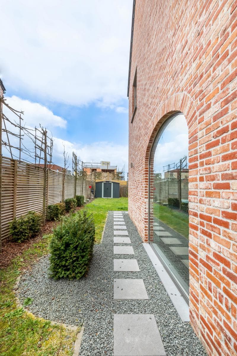 Instapklare ruime woning met 4 ruime slpk. en 2bk. — foto 21