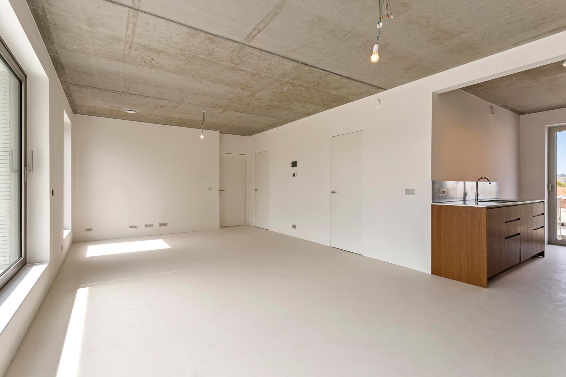 Nieuwbouwappartement op de derde verdieping met zonnig terras — foto 6