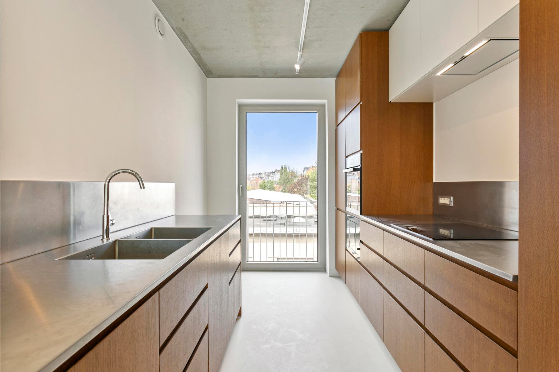 Nieuwbouwappartement op de derde verdieping met zonnig terras — foto 8