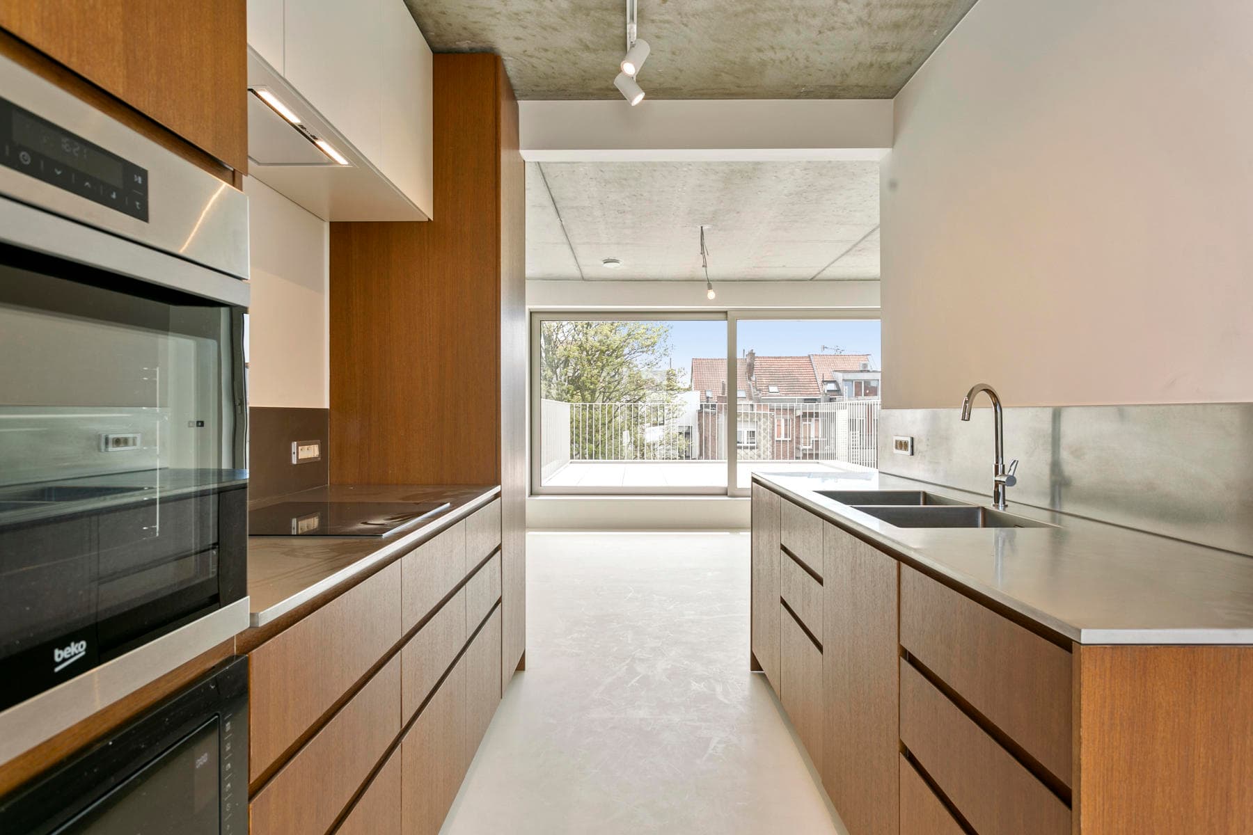 Nieuwbouwappartement op de derde verdieping met zonnig terras — foto 10