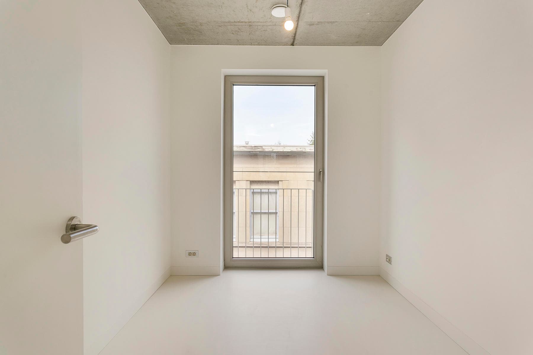 Ruim nieuwbouwappartement met 2 slaapkamers — foto 17