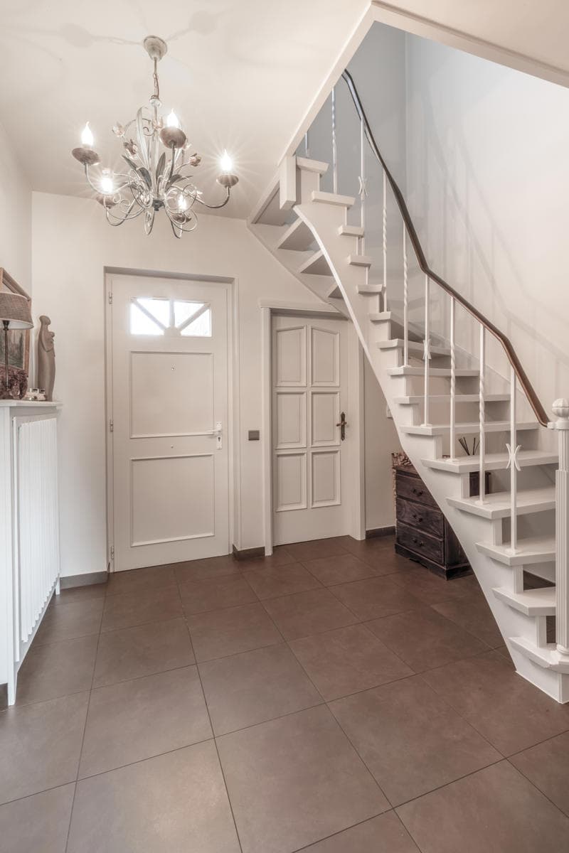 Ruime woning met bouwgrond in doodlopend straatje — foto 3