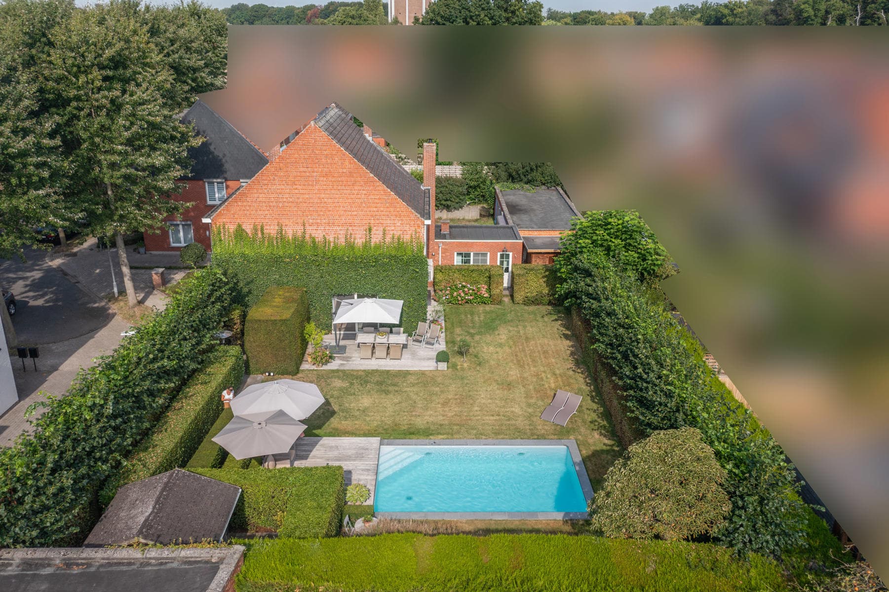 Ruime woning met bouwgrond in doodlopend straatje — foto 24