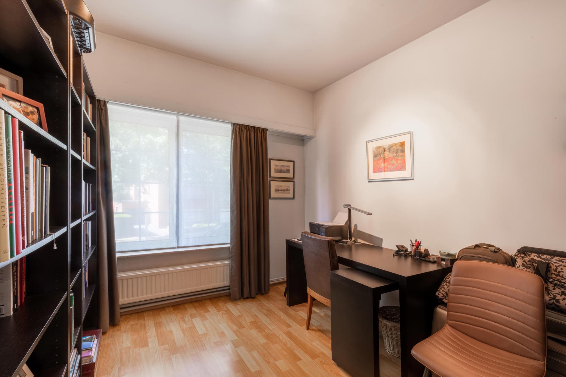 Ruime woning met bouwgrond in doodlopend straatje — foto 12