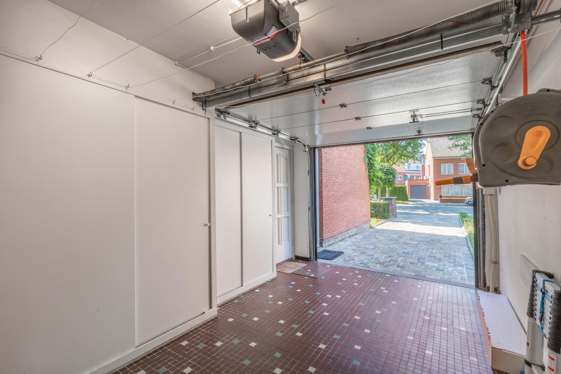 Ruime woning met bouwgrond in doodlopend straatje — foto 23