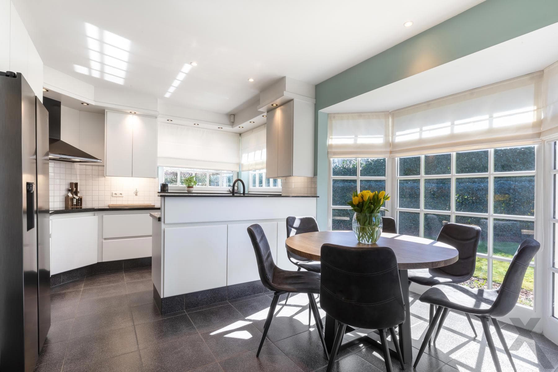 Mooi gerenoveerde villa met zeer gunstig EPC (A) te Zoersel — foto 9