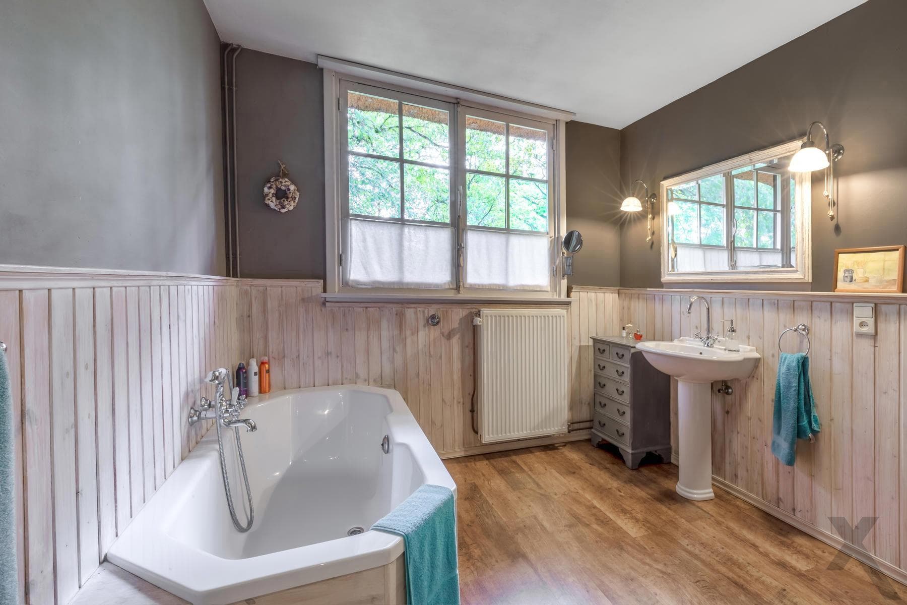Karaktervolle rieten kap woning met aanbouw op 4.334 m² (ZW) — foto 27