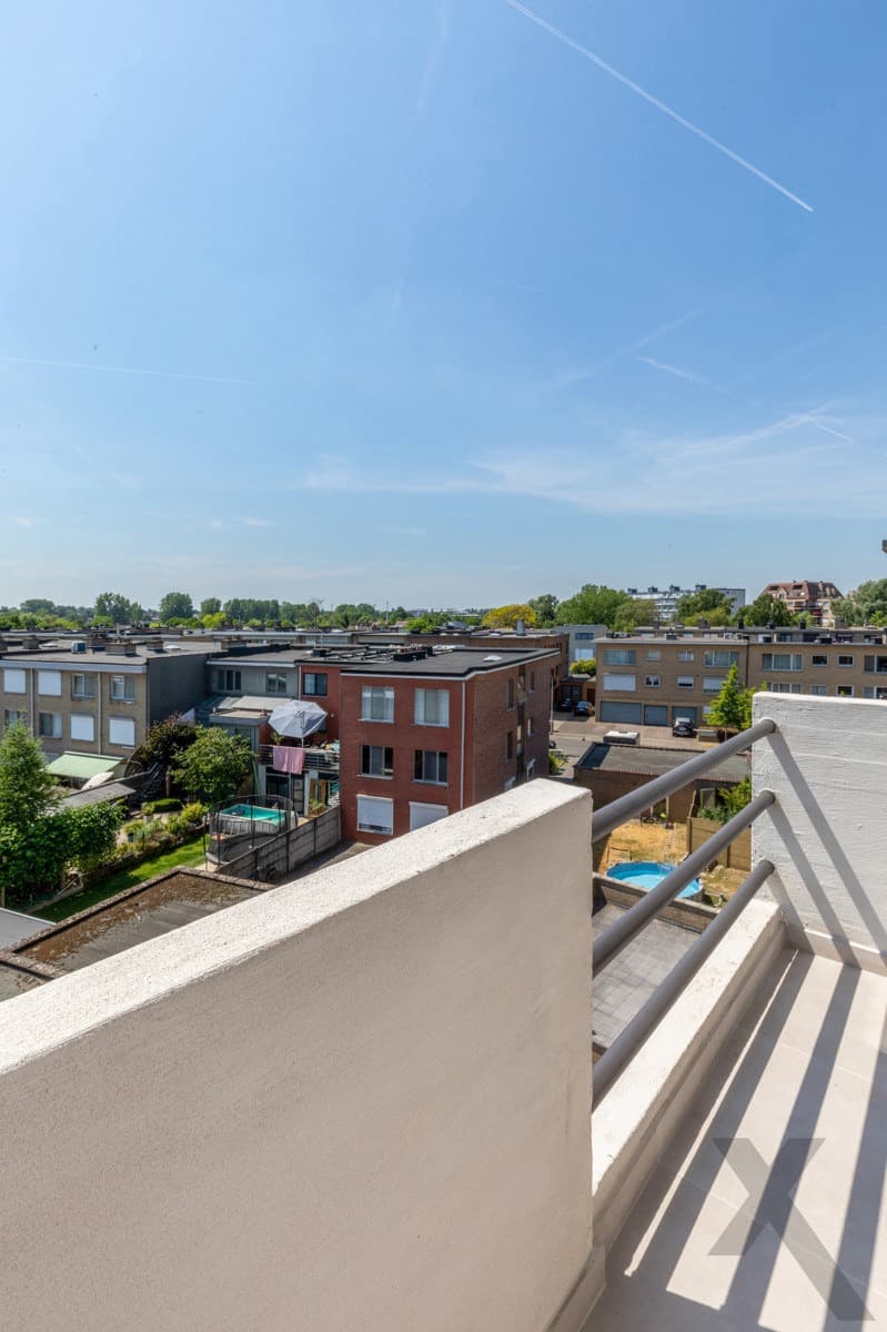 Ruim en trendy gerenoveerd appt in wijk Buizegem te Edegem — foto 19
