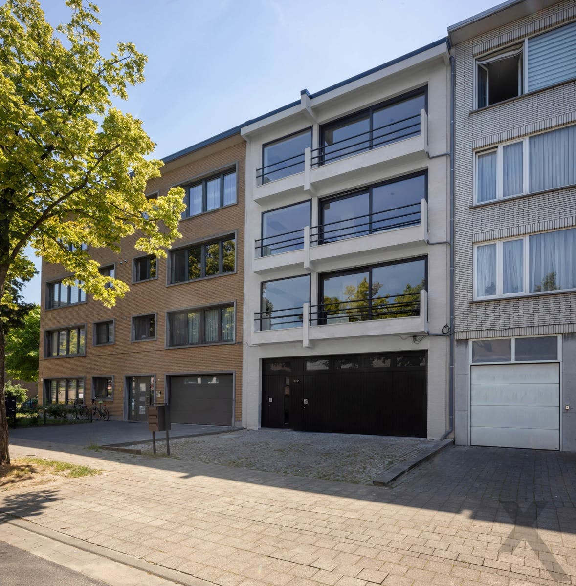 Volledig gerenoveerd duplex appt in wijk Buizegem te Edegem — foto 1