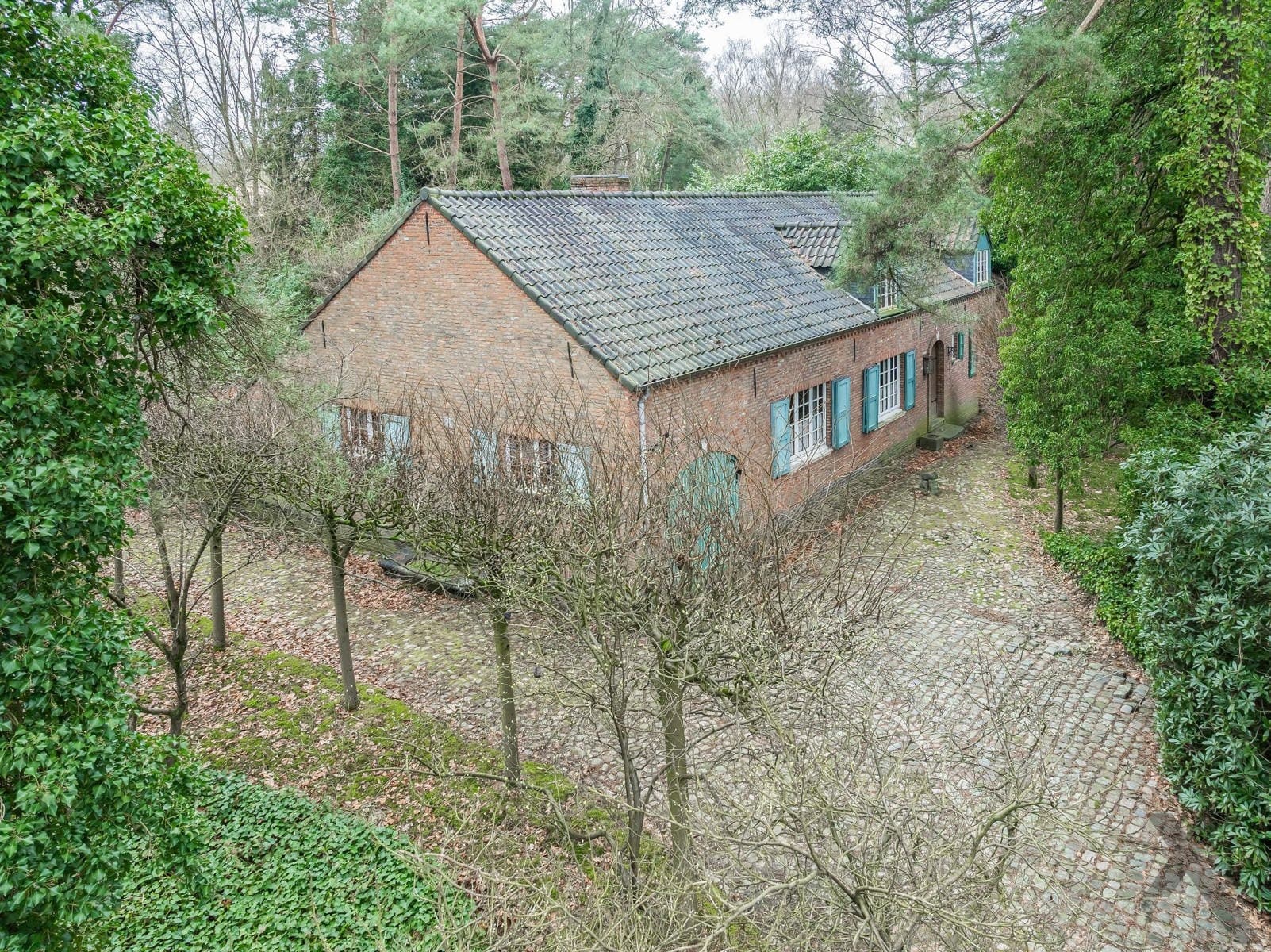 Uiterst charmant renovatieproject op 2.132 m² (ZW) — foto 29