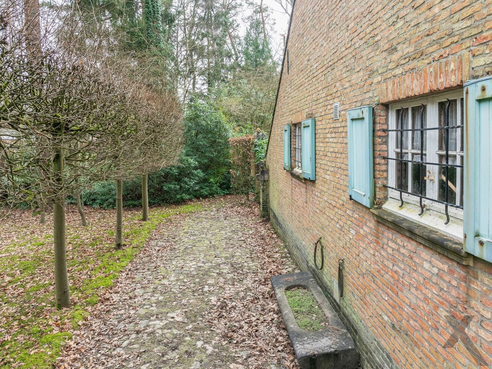 Uiterst charmant renovatieproject op 2.132 m² (ZW) — foto 35