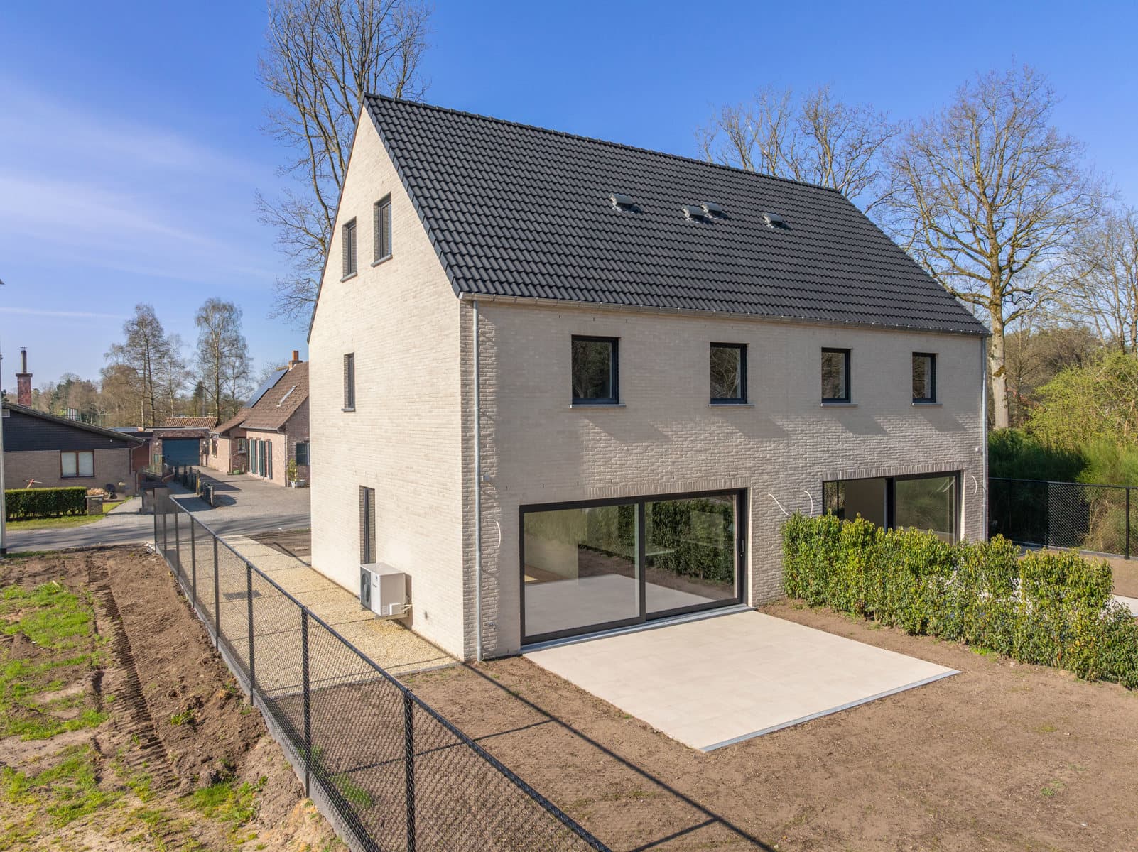 Energiezuinige nieuwbouwwoning met adembenemend uitzicht — foto 26