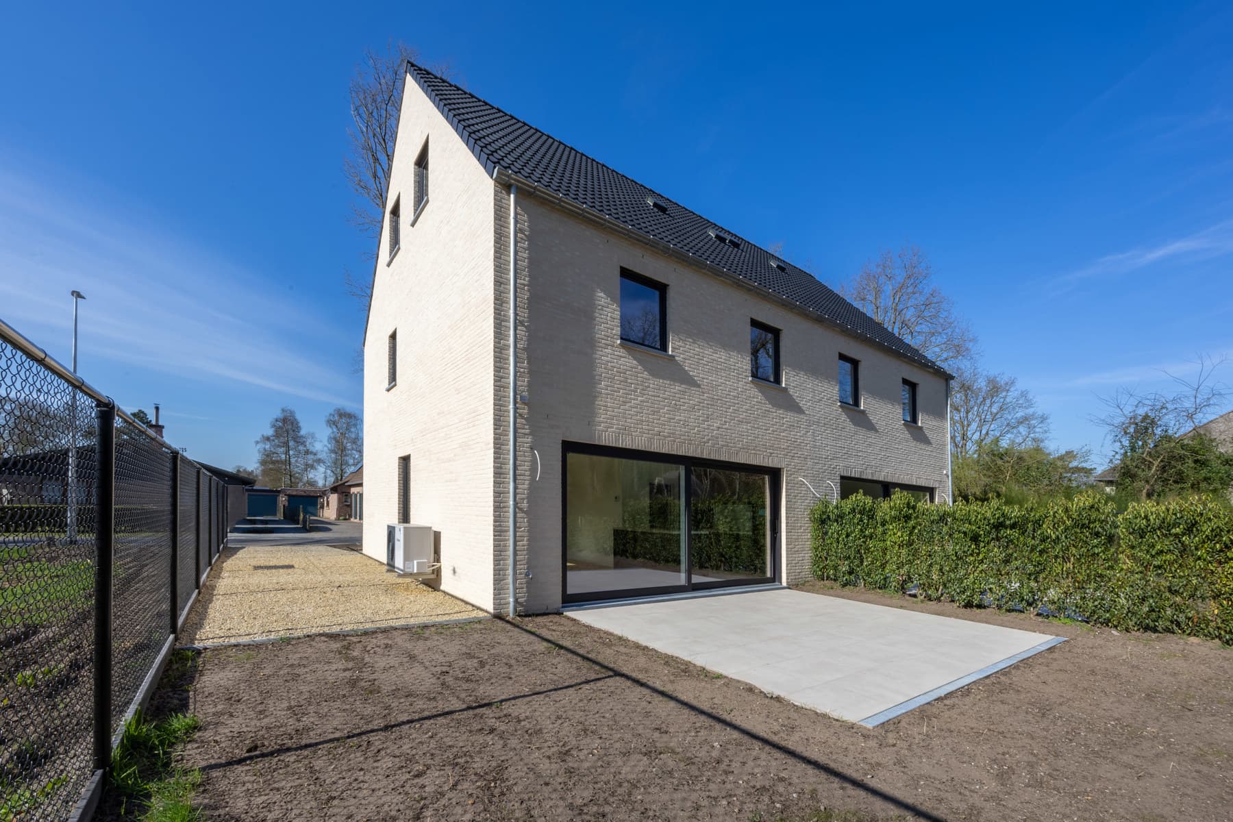 Energiezuinige nieuwbouwwoning met adembenemend uitzicht — foto 37