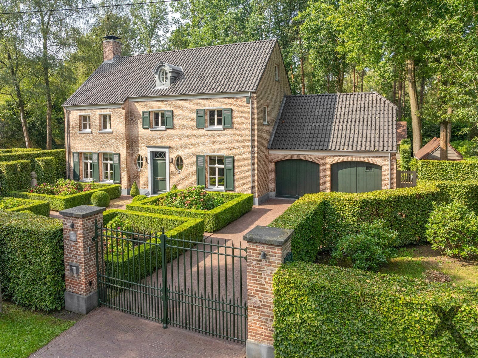 Perfect onderhouden villa op 1.713 m² (ZW-oriëntatie) — foto 2