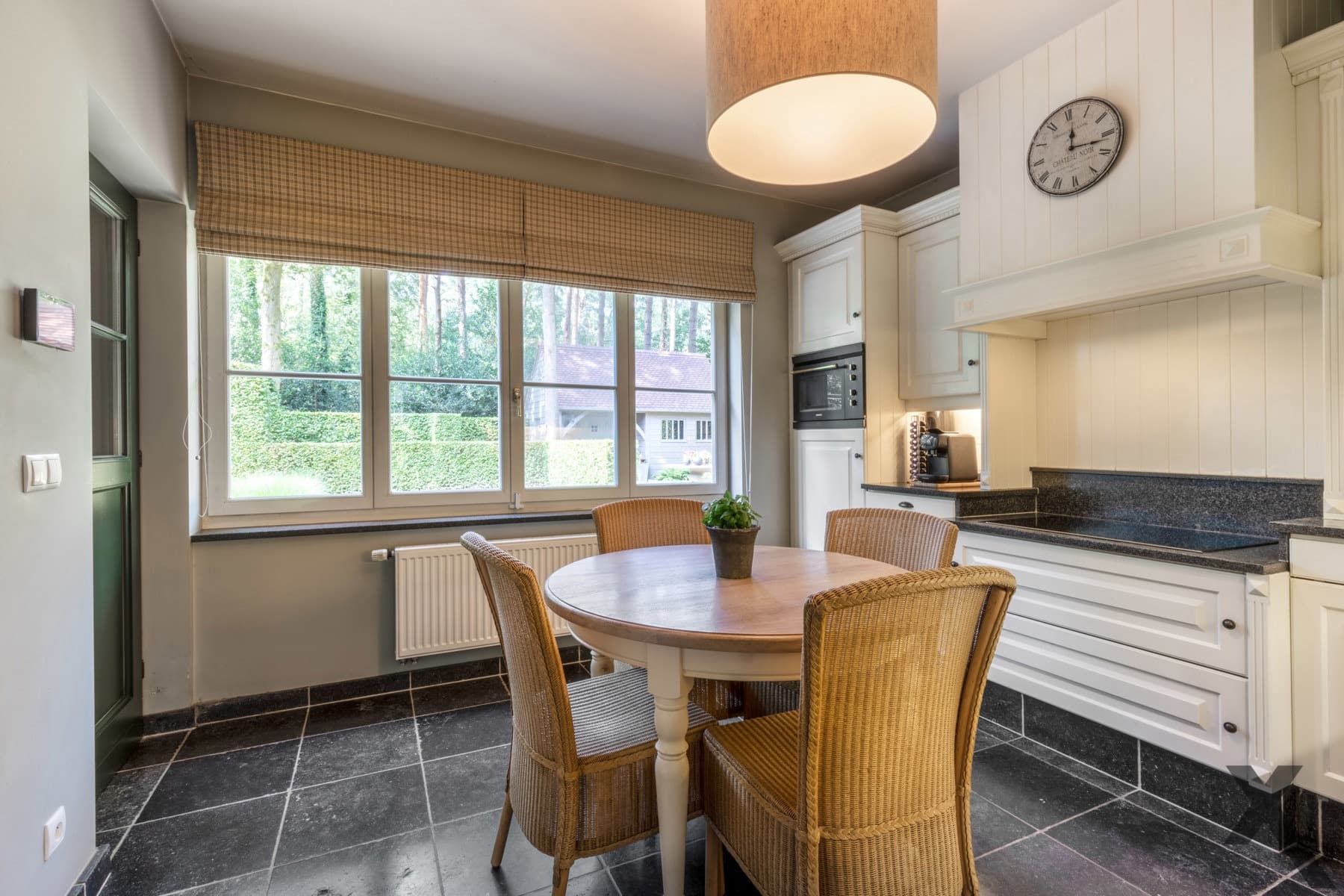 Perfect onderhouden villa op 1.713 m² (ZW-oriëntatie) — foto 8
