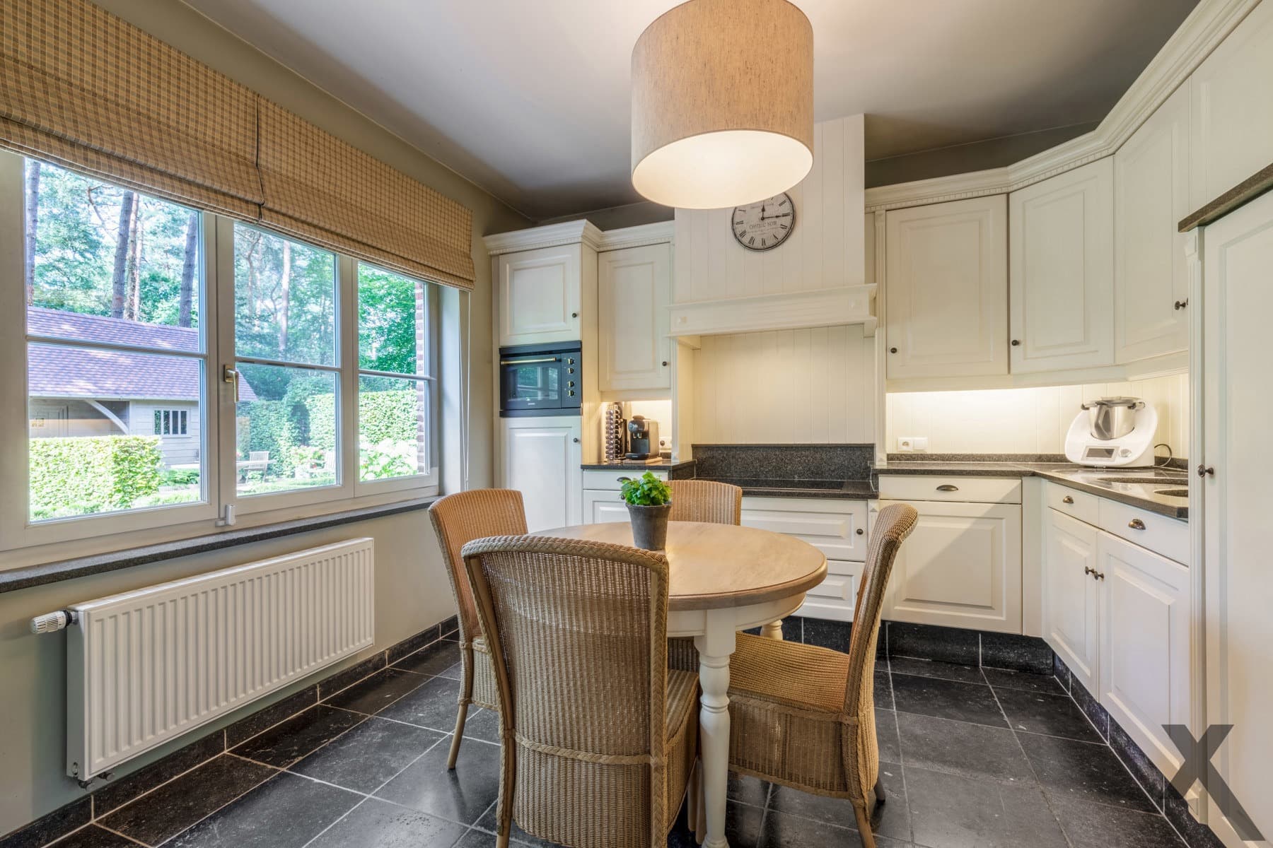 Perfect onderhouden villa op 1.713 m² (ZW-oriëntatie) — foto 7