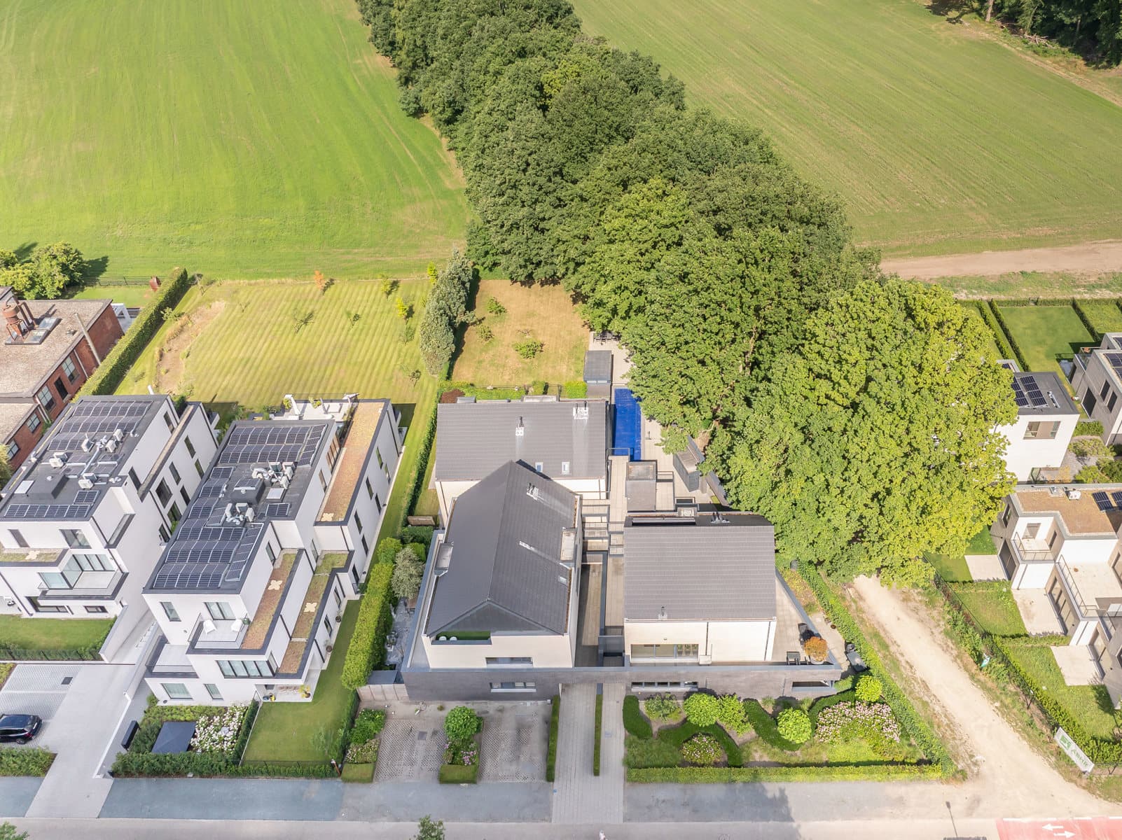 Luxueus appartement met tuin en zwembad in 's Gravenwezel — foto 31