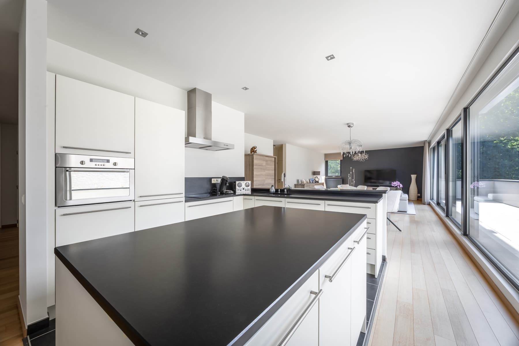 Luxueus appartement met tuin en zwembad in 's Gravenwezel — foto 6