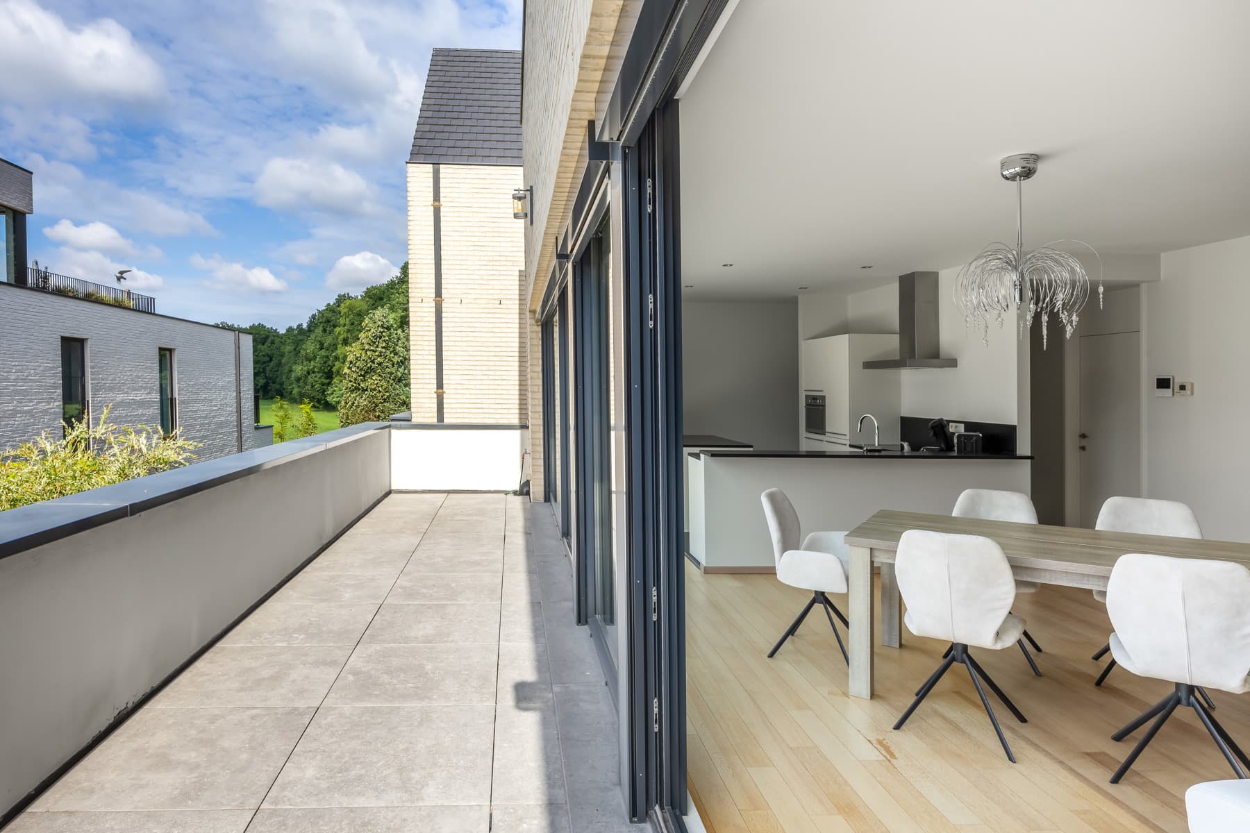Luxueus appartement met tuin en zwembad in 's Gravenwezel — foto 19