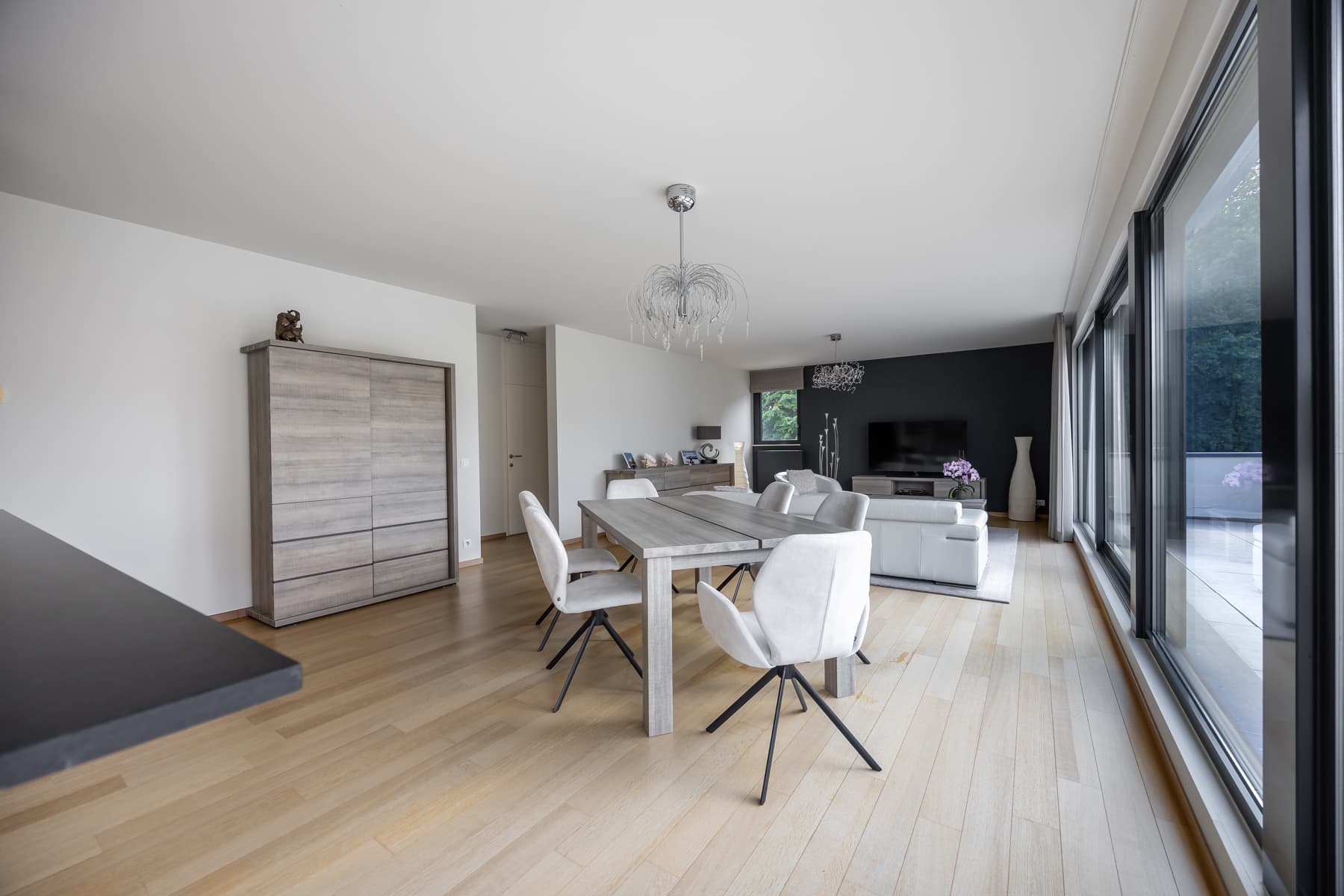 Luxueus appartement met tuin en zwembad in 's Gravenwezel — foto 10