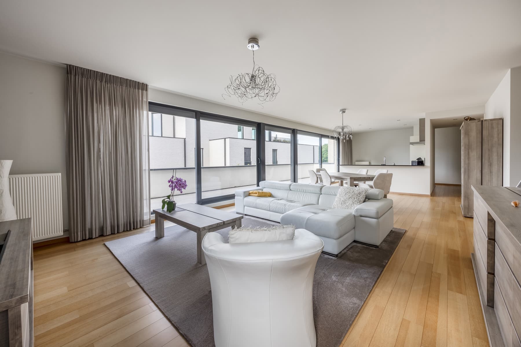 Luxueus appartement met tuin en zwembad in 's Gravenwezel — foto 9