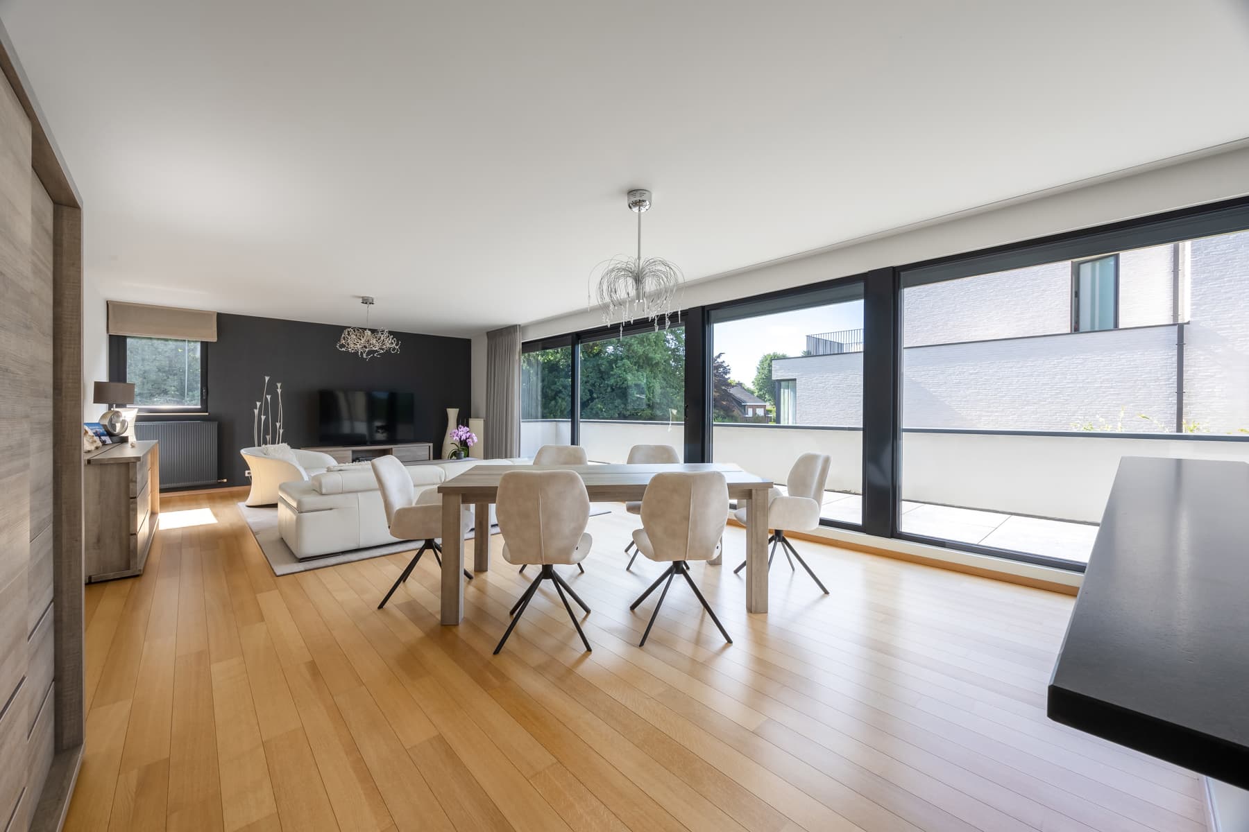 Luxueus appartement met tuin en zwembad in 's Gravenwezel — foto 8