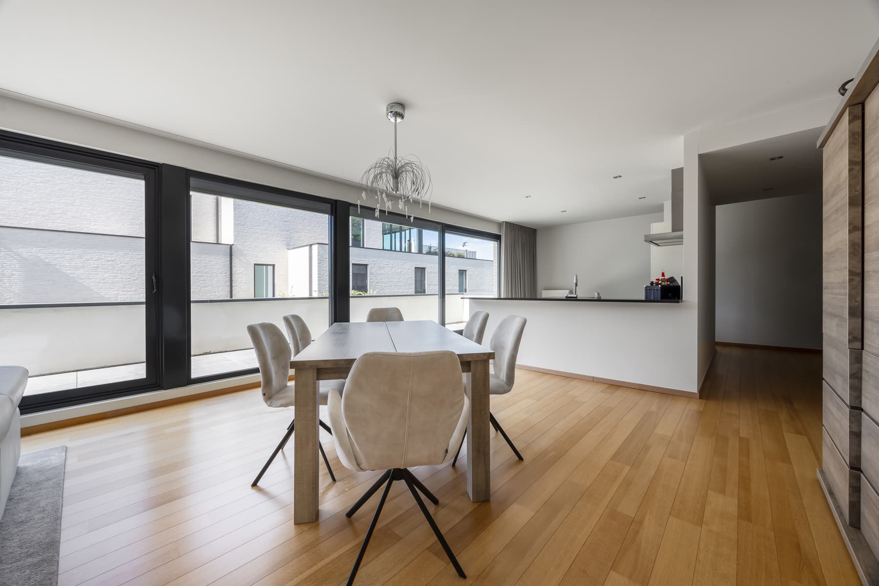 Luxueus appartement met tuin en zwembad in 's Gravenwezel — foto 12
