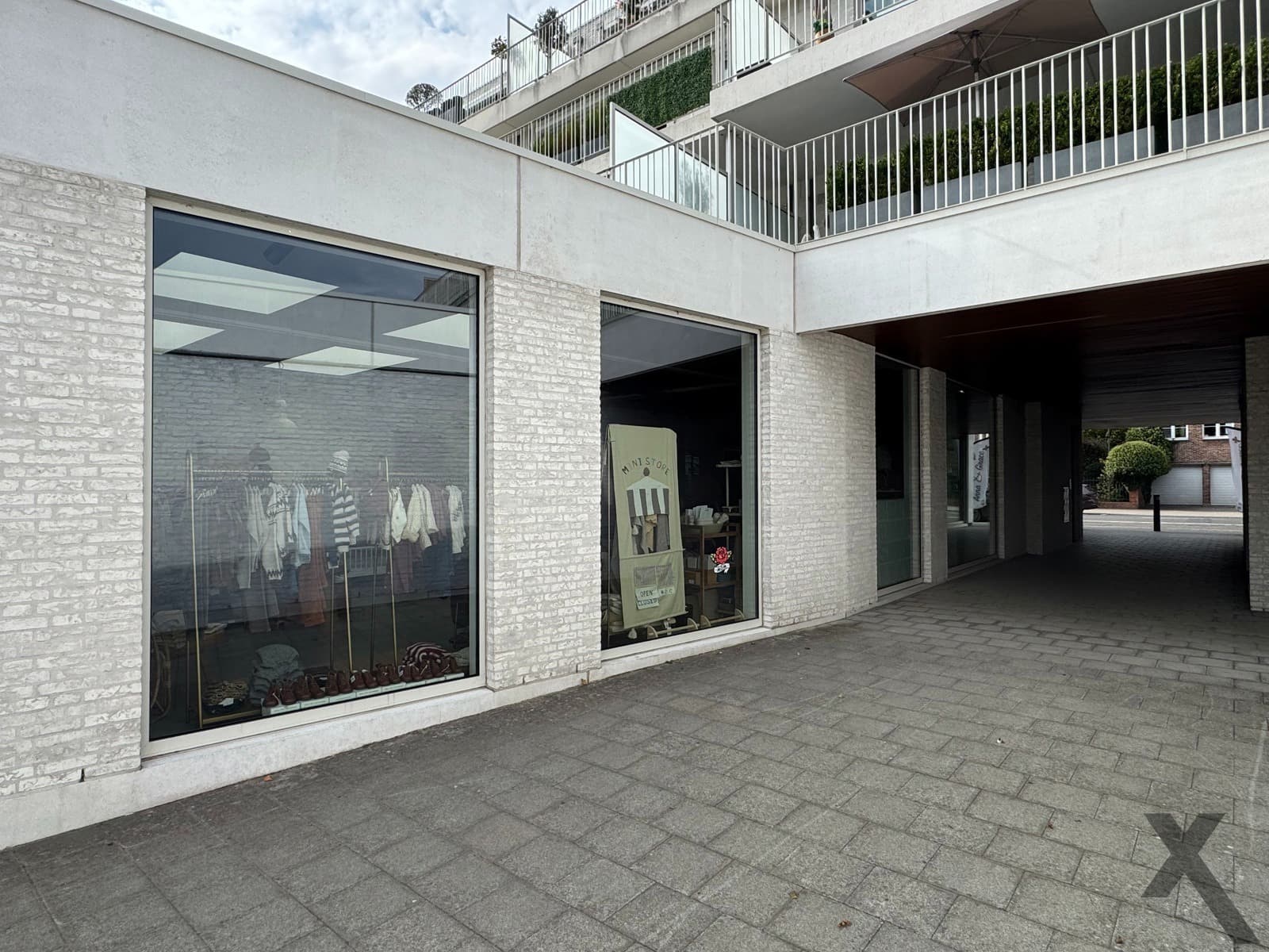 Uniek, instapklaar commercieel pand op toplocatie Schilde! — foto 4