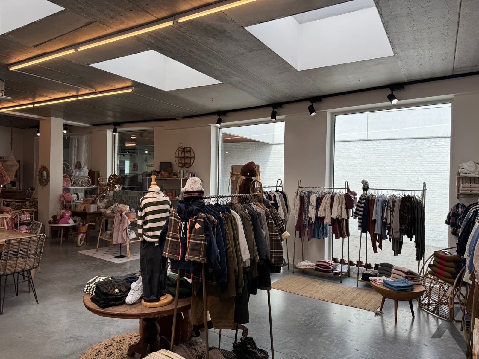 Uniek, instapklaar commercieel pand op toplocatie Schilde! — foto 9