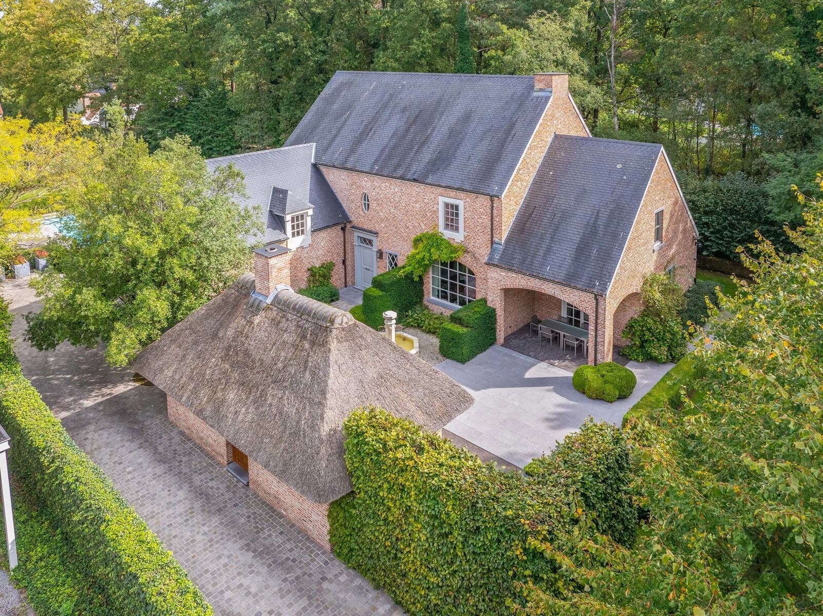 Luxe villa te Halle Zoersel, 5 slpk, zwembad & topafwerking — foto 25